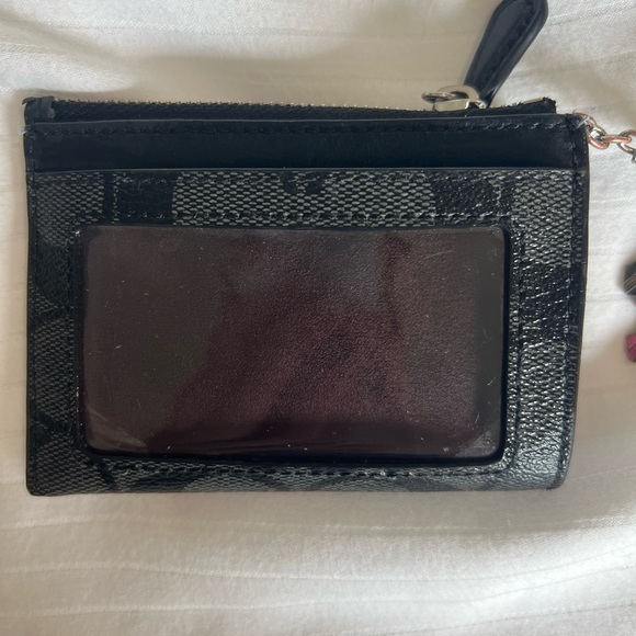 Coach Cardholder with Keyring - Picture 2 of 3